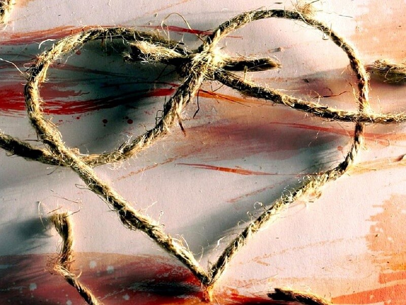 Süryani Hoca İle Aşk Bağlama Büyüsü Çalışmaları